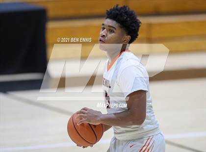 Thumbnail 3 in Mundy's Mill vs North Cobb Christian (Holiday Hoopsgiving Tournament) photogallery.