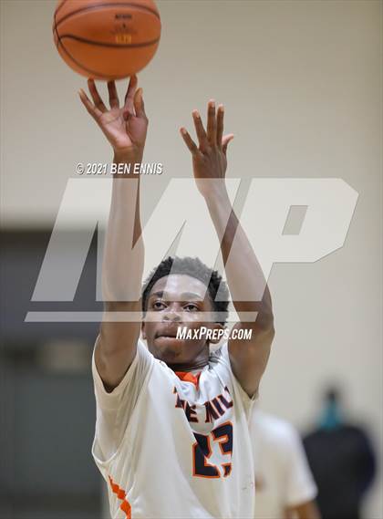 Thumbnail 3 in Mundy's Mill vs North Cobb Christian (Holiday Hoopsgiving Tournament) photogallery.