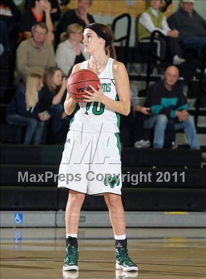 Thumbnail 1 in Roseville vs. Dixon (Ram Jam) photogallery.