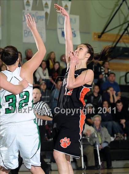 Thumbnail 1 in Roseville vs. Dixon (Ram Jam) photogallery.