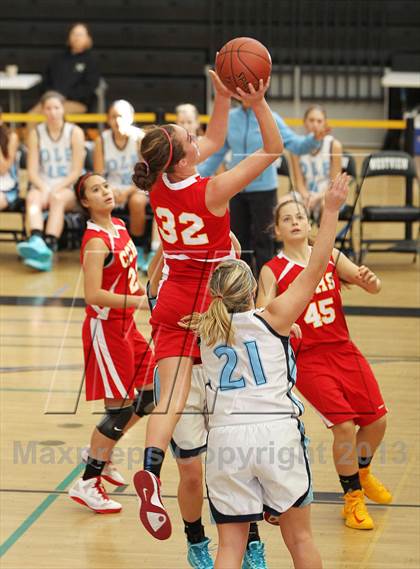 Thumbnail 2 in Cathedral Catholic vs. Our Lady of Peace (So Cal Holiday Classic) photogallery.