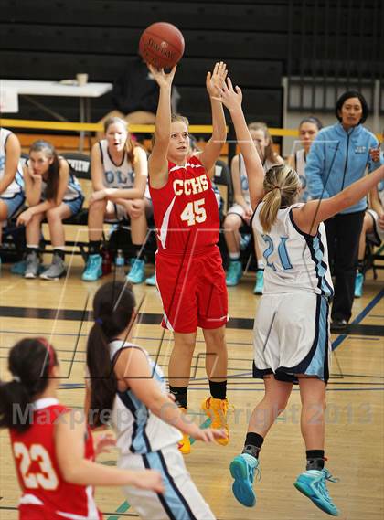 Thumbnail 3 in Cathedral Catholic vs. Our Lady of Peace (So Cal Holiday Classic) photogallery.