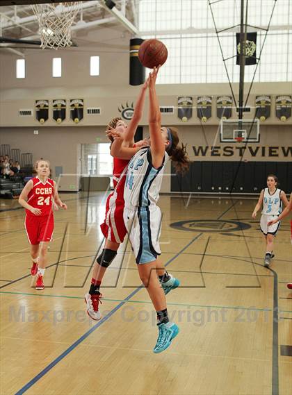 Thumbnail 3 in Cathedral Catholic vs. Our Lady of Peace (So Cal Holiday Classic) photogallery.