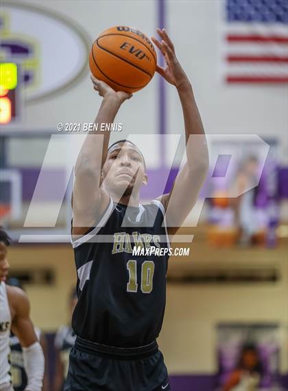 Thumbnail 2 in Washington County vs McDonough (Jones County Morris Bank Holiday Classic) photogallery.