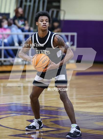 Thumbnail 2 in Washington County vs McDonough (Jones County Morris Bank Holiday Classic) photogallery.