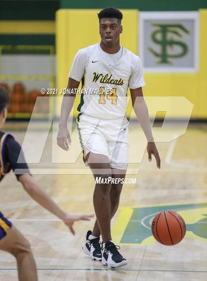Thumbnail 3 in Walker vs Live Oak (Livingston Parish Tournament) photogallery.