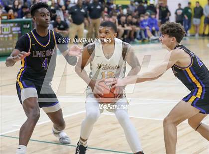 Thumbnail 3 in Walker vs Live Oak (Livingston Parish Tournament) photogallery.