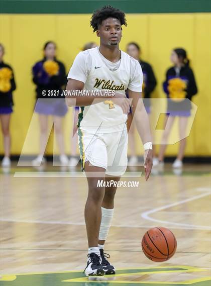 Thumbnail 3 in Walker vs Live Oak (Livingston Parish Tournament) photogallery.