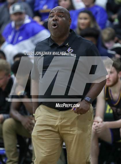 Thumbnail 2 in Walker vs Live Oak (Livingston Parish Tournament) photogallery.