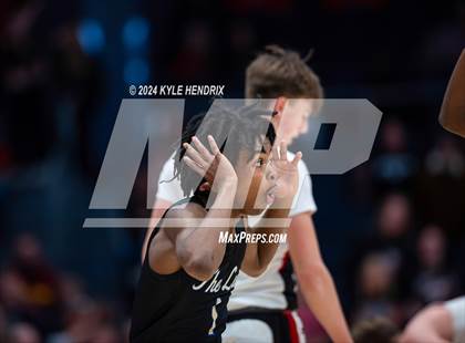 Thumbnail 2 in Lutheran East vs. Preble Shawnee (OHSAA Division III Semifinal) photogallery.