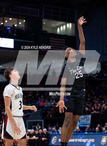 Thumbnail 3 in Lutheran East vs. Preble Shawnee (OHSAA Division III Semifinal) photogallery.