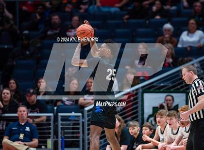 Thumbnail 3 in Lutheran East vs. Preble Shawnee (OHSAA Division III Semifinal) photogallery.