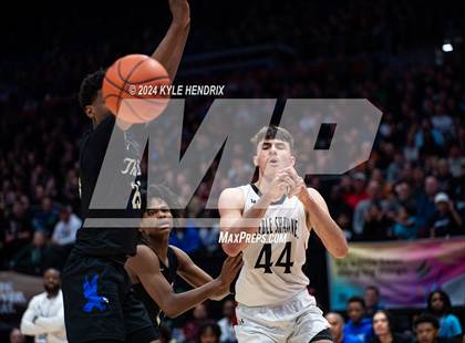 Thumbnail 1 in Lutheran East vs. Preble Shawnee (OHSAA Division III Semifinal) photogallery.