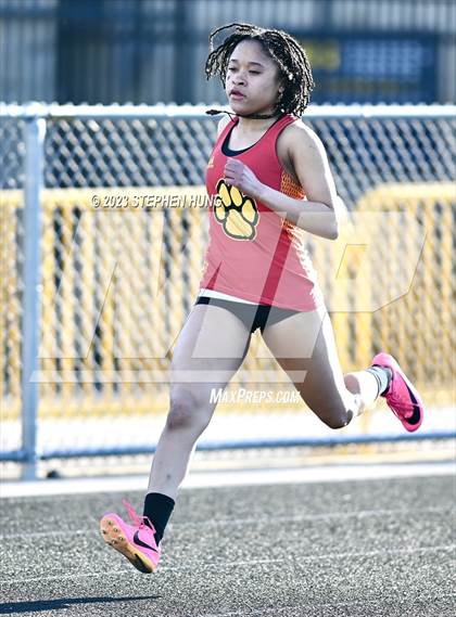 Thumbnail 2 in Neuqua Valley Meet photogallery.
