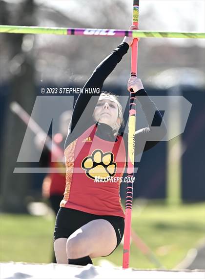 Thumbnail 2 in Neuqua Valley Meet photogallery.
