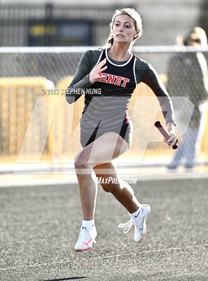 Thumbnail 1 in Neuqua Valley Meet photogallery.