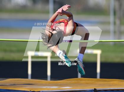 Thumbnail 3 in Neuqua Valley Meet photogallery.