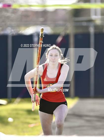 Thumbnail 1 in Neuqua Valley Meet photogallery.