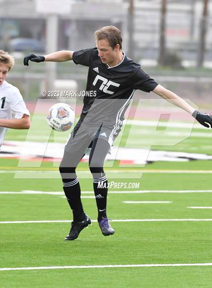 Thumbnail 2 in Northwest Christian vs. Thatcher (AIA 3A Semifinal) photogallery.