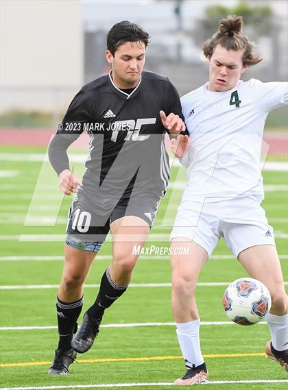 Thumbnail 3 in Northwest Christian vs. Thatcher (AIA 3A Semifinal) photogallery.