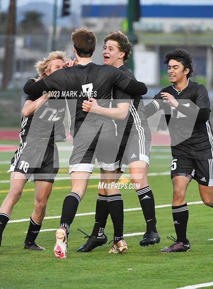 Thumbnail 3 in Northwest Christian vs. Thatcher (AIA 3A Semifinal) photogallery.