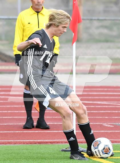 Thumbnail 2 in Northwest Christian vs. Thatcher (AIA 3A Semifinal) photogallery.