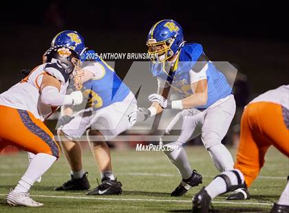 Thumbnail 1 in Roseville @ Del Campo photogallery.