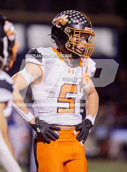 Thumbnail 2 in Roseville @ Del Campo photogallery.