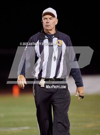 Thumbnail 1 in Roseville @ Del Campo photogallery.