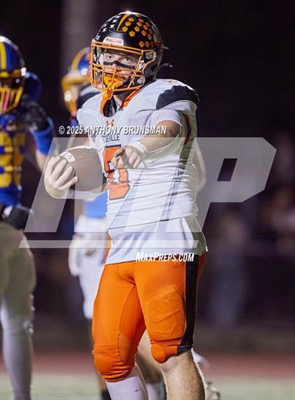 Thumbnail 2 in Roseville @ Del Campo photogallery.