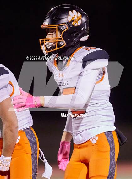 Thumbnail 3 in Roseville @ Del Campo photogallery.