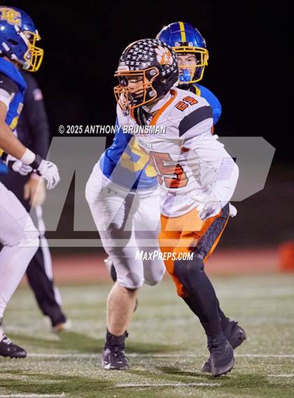 Thumbnail 3 in Roseville @ Del Campo photogallery.