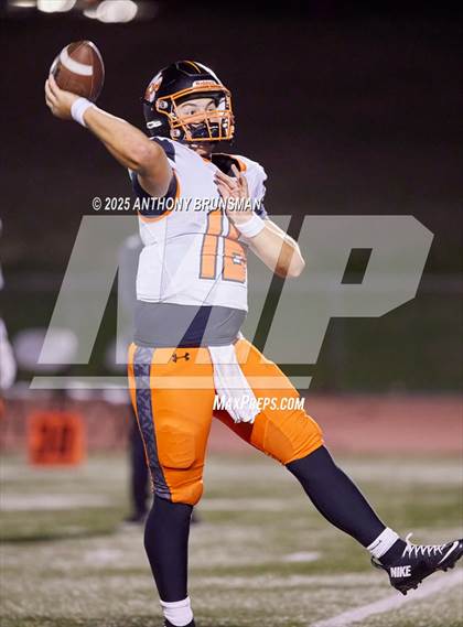 Thumbnail 1 in Roseville @ Del Campo photogallery.