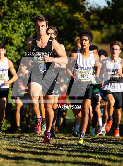 Thumbnail 1 in IHSAA Boys Cross Country Sectionals photogallery.