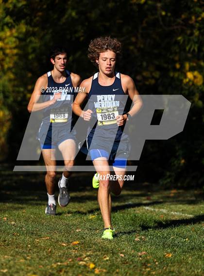 Thumbnail 3 in IHSAA Boys Cross Country Sectionals photogallery.