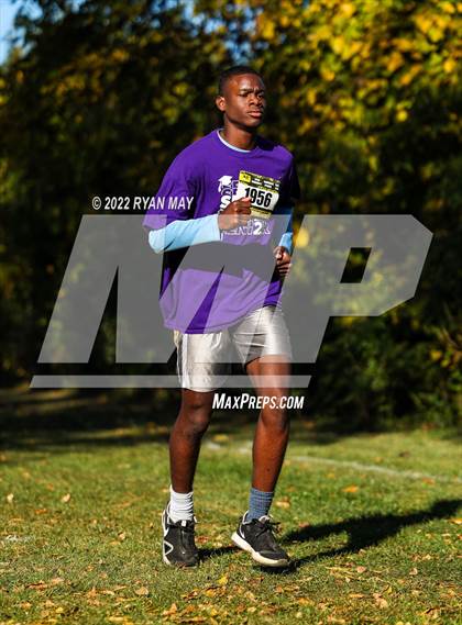Thumbnail 3 in IHSAA Boys Cross Country Sectionals photogallery.