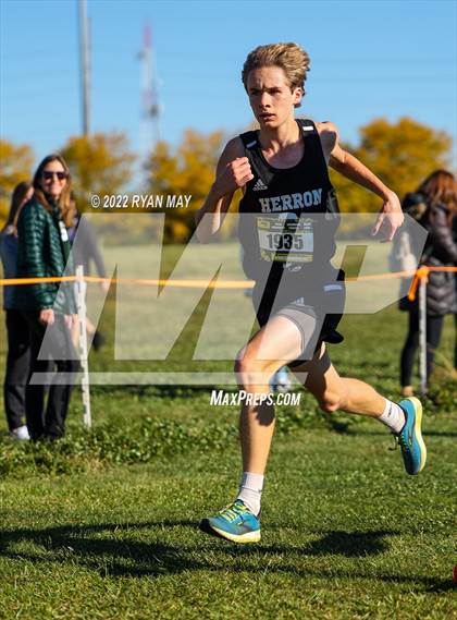 Thumbnail 3 in IHSAA Boys Cross Country Sectionals photogallery.