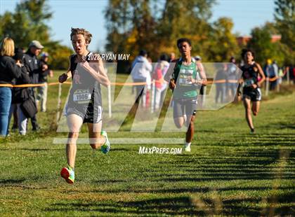 Thumbnail 1 in IHSAA Boys Cross Country Sectionals photogallery.