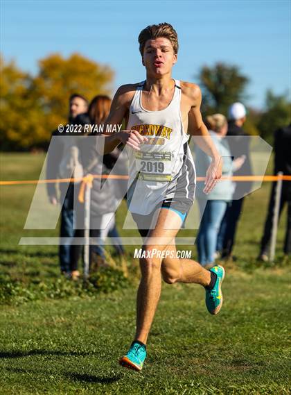 Thumbnail 1 in IHSAA Boys Cross Country Sectionals photogallery.