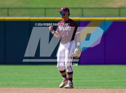 Thumbnail 2 in Pearland vs. Tomball (UIL 6A Baseball Final) photogallery.