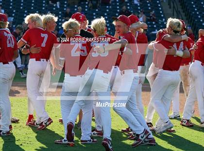 Thumbnail 3 in Pearland vs. Tomball (UIL 6A Baseball Final) photogallery.