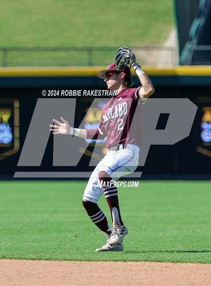 Thumbnail 2 in Pearland vs. Tomball (UIL 6A Baseball Final) photogallery.