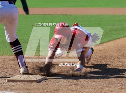 Thumbnail 1 in Pearland vs. Tomball (UIL 6A Baseball Final) photogallery.