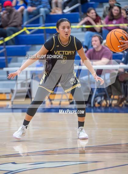 Thumbnail 1 in Francis Parker vs. Victory Christian Academy (CIF SDS Division 2 Finals) photogallery.
