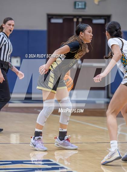 Thumbnail 3 in Francis Parker vs. Victory Christian Academy (CIF SDS Division 2 Finals) photogallery.
