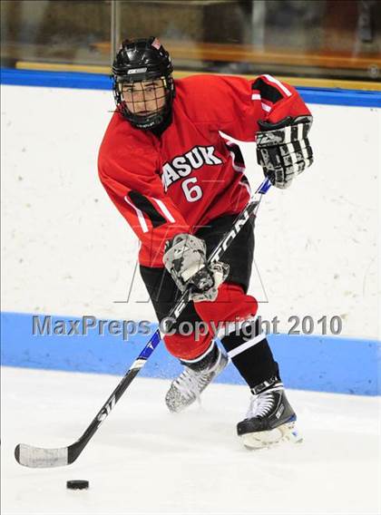 Thumbnail 1 in Masuk vs. Brookfield/Bethel/Danbury (CIAC Division 3 Semifinal) photogallery.
