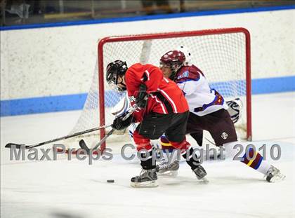 Thumbnail 2 in Masuk vs. Brookfield/Bethel/Danbury (CIAC Division 3 Semifinal) photogallery.