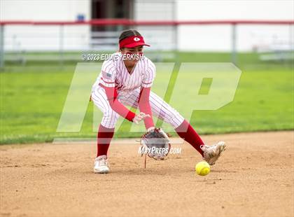Thumbnail 3 in Orange Cove @ Fullerton (CIF SoCal Division III Regional Semifinal) photogallery.