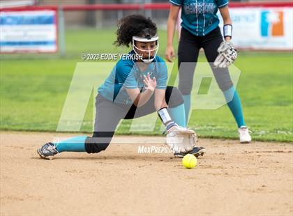 Thumbnail 3 in Orange Cove @ Fullerton (CIF SoCal Division III Regional Semifinal) photogallery.