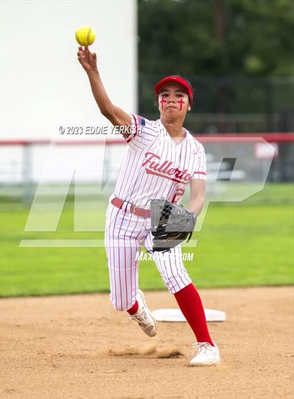 Thumbnail 3 in Orange Cove @ Fullerton (CIF SoCal Division III Regional Semifinal) photogallery.